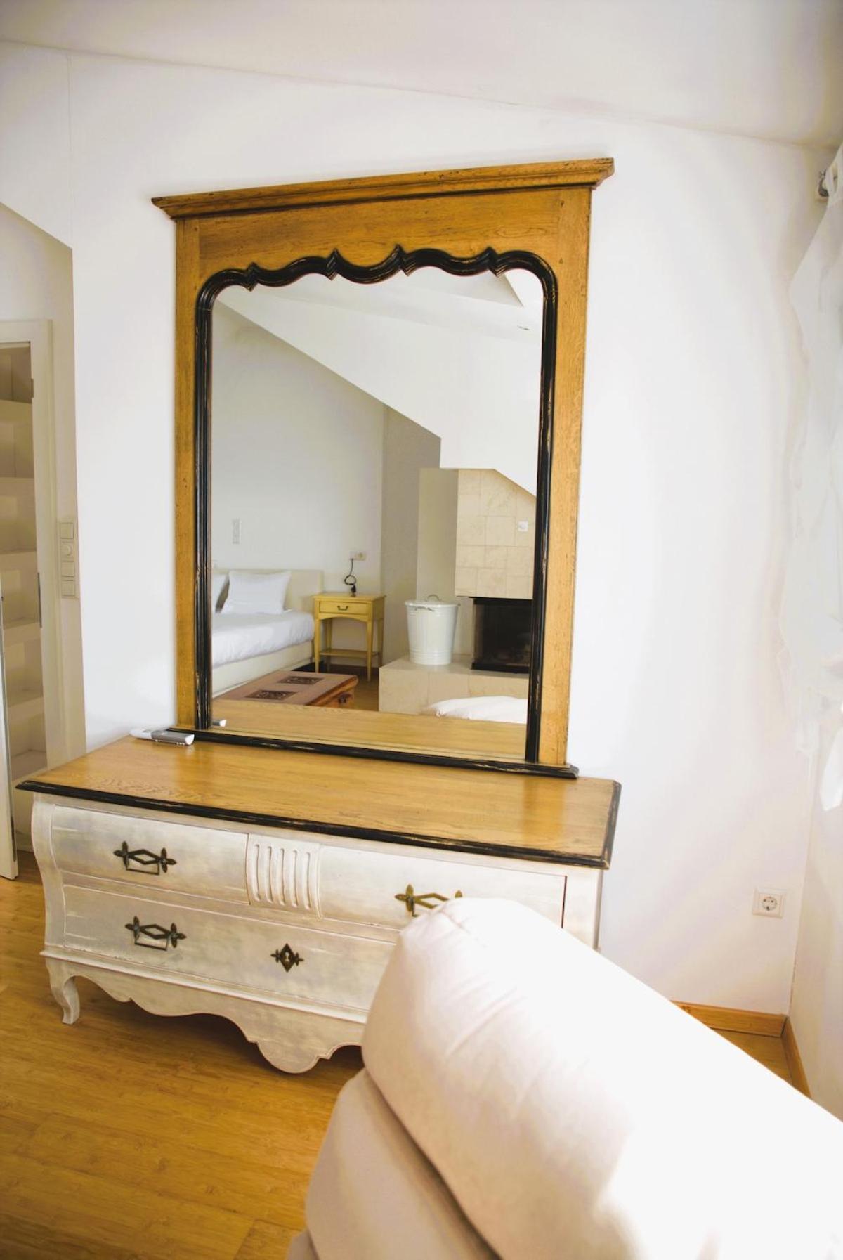 Apartment Beautiful Unique 1 Bedroom *