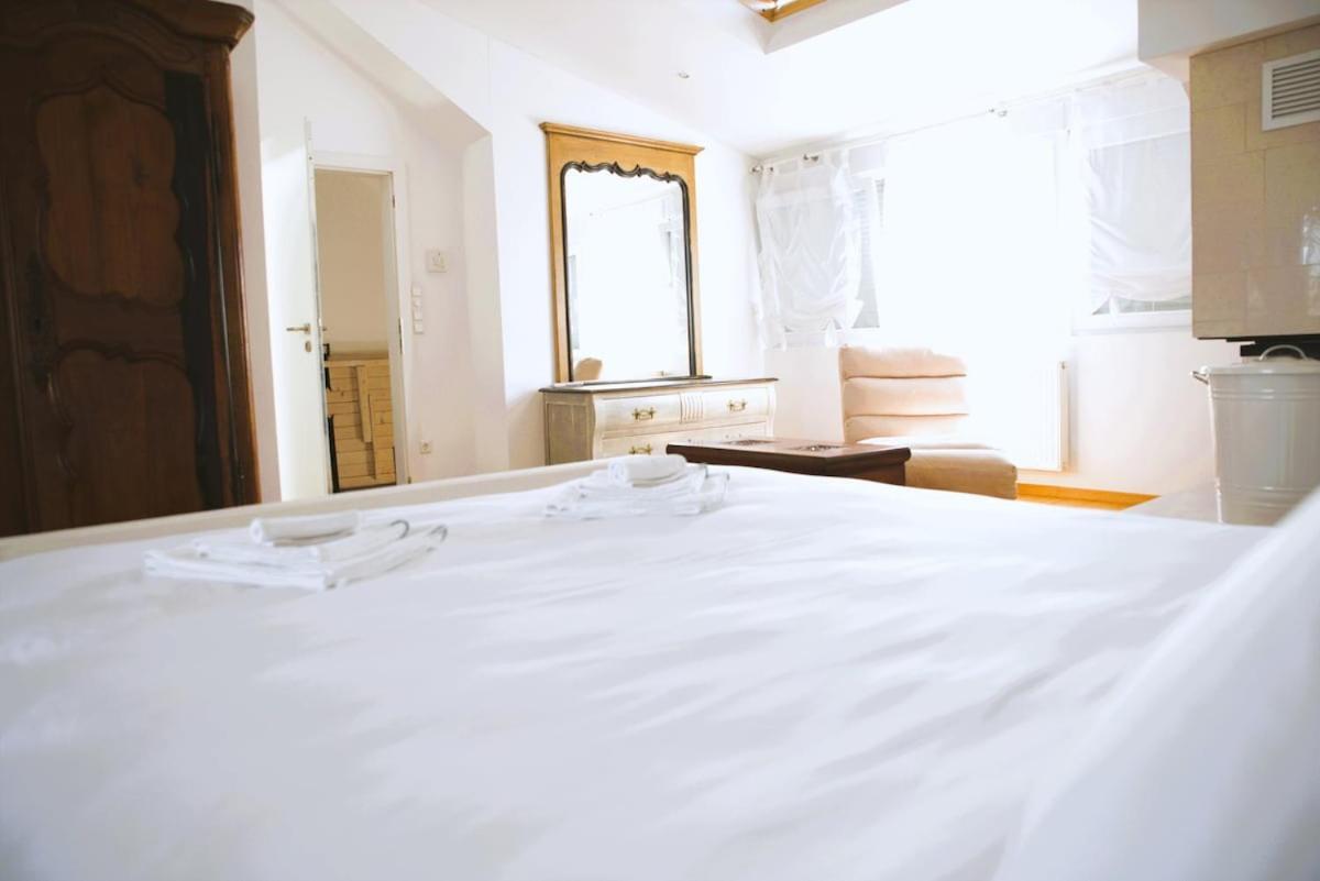Beautiful Unique 1 Bedroom Luxemburg